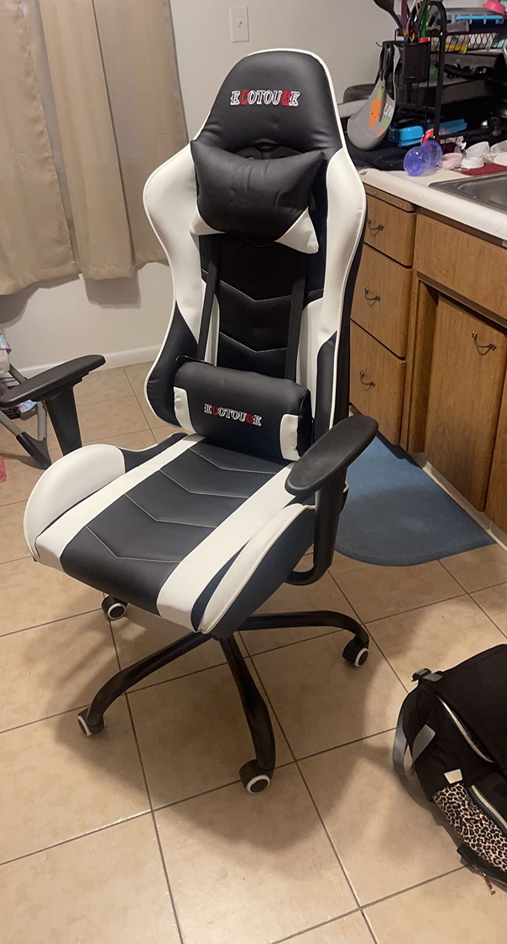 Customer's chair, attachment 1 by Kailee