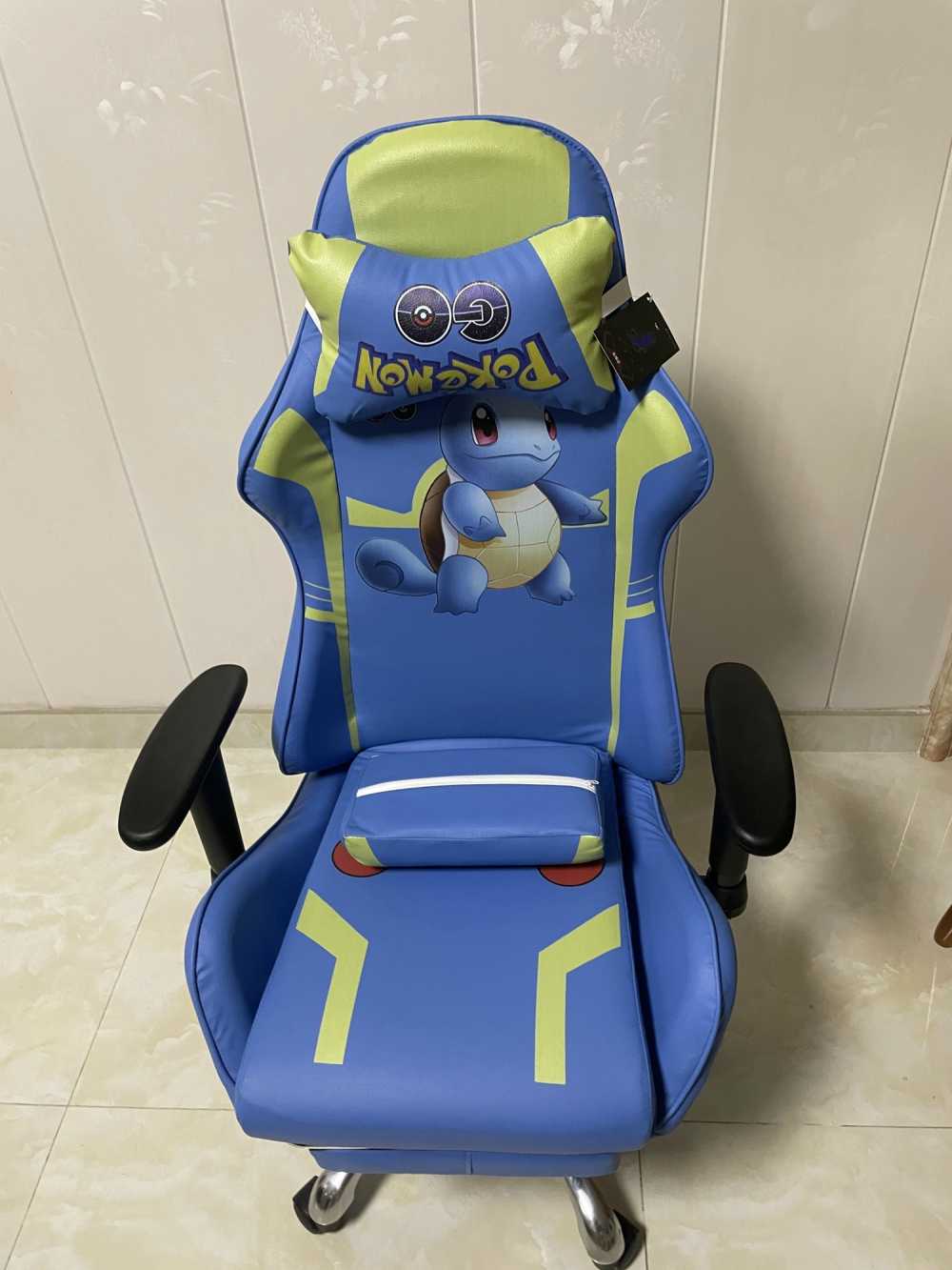 Customer's chair, attachment 1 by MovieBuff67