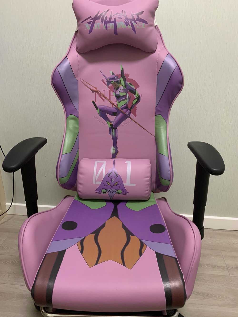 Customer's chair, attachment 2 by FoodieKingdom
