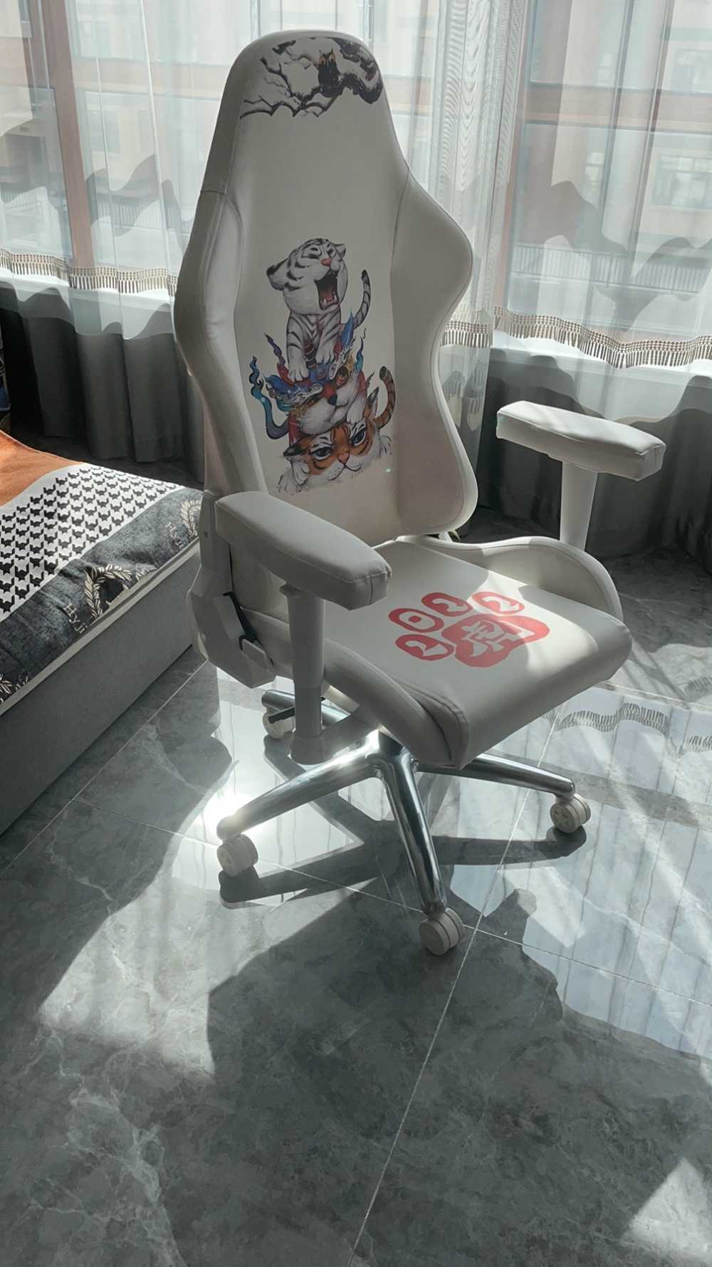 Customer's chair, attachment 1 by StarryNightSky