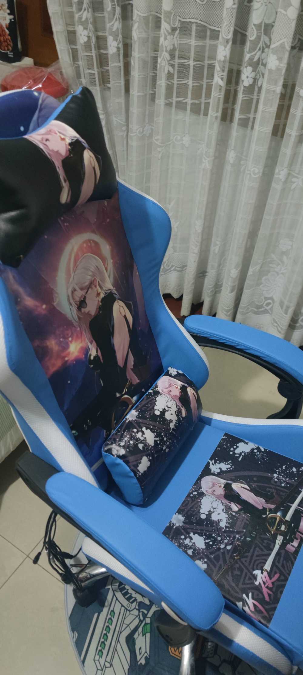 Customer's chair, attachment 1 by CupcakeQueen77