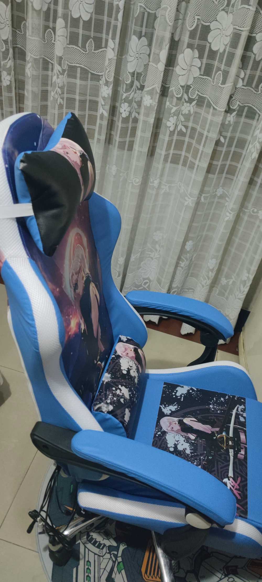 Customer's chair, attachment 2 by CupcakeQueen77