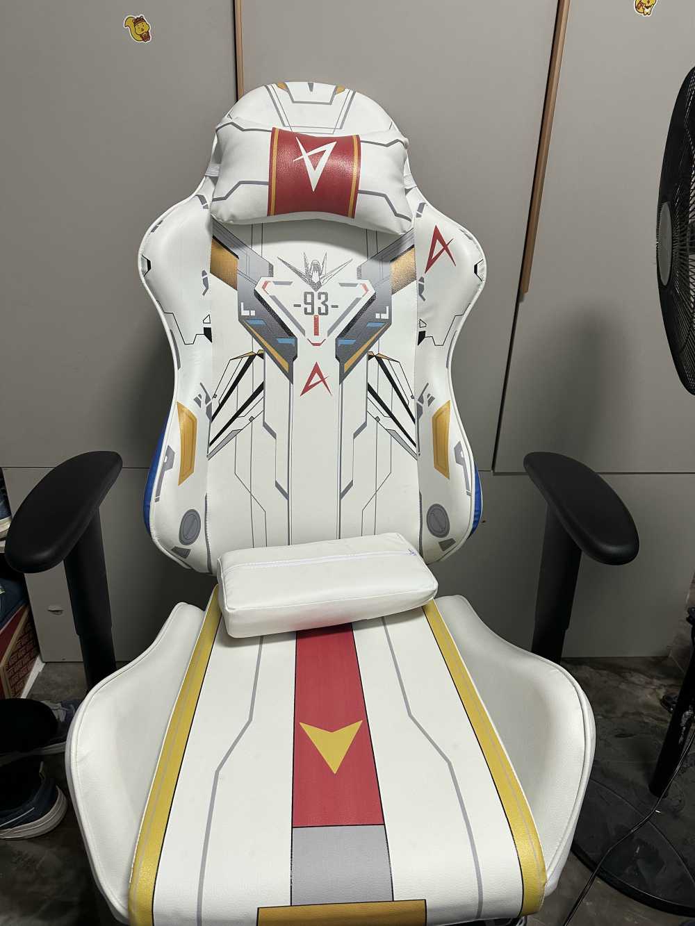 Customer's chair, attachment 3 by Preston