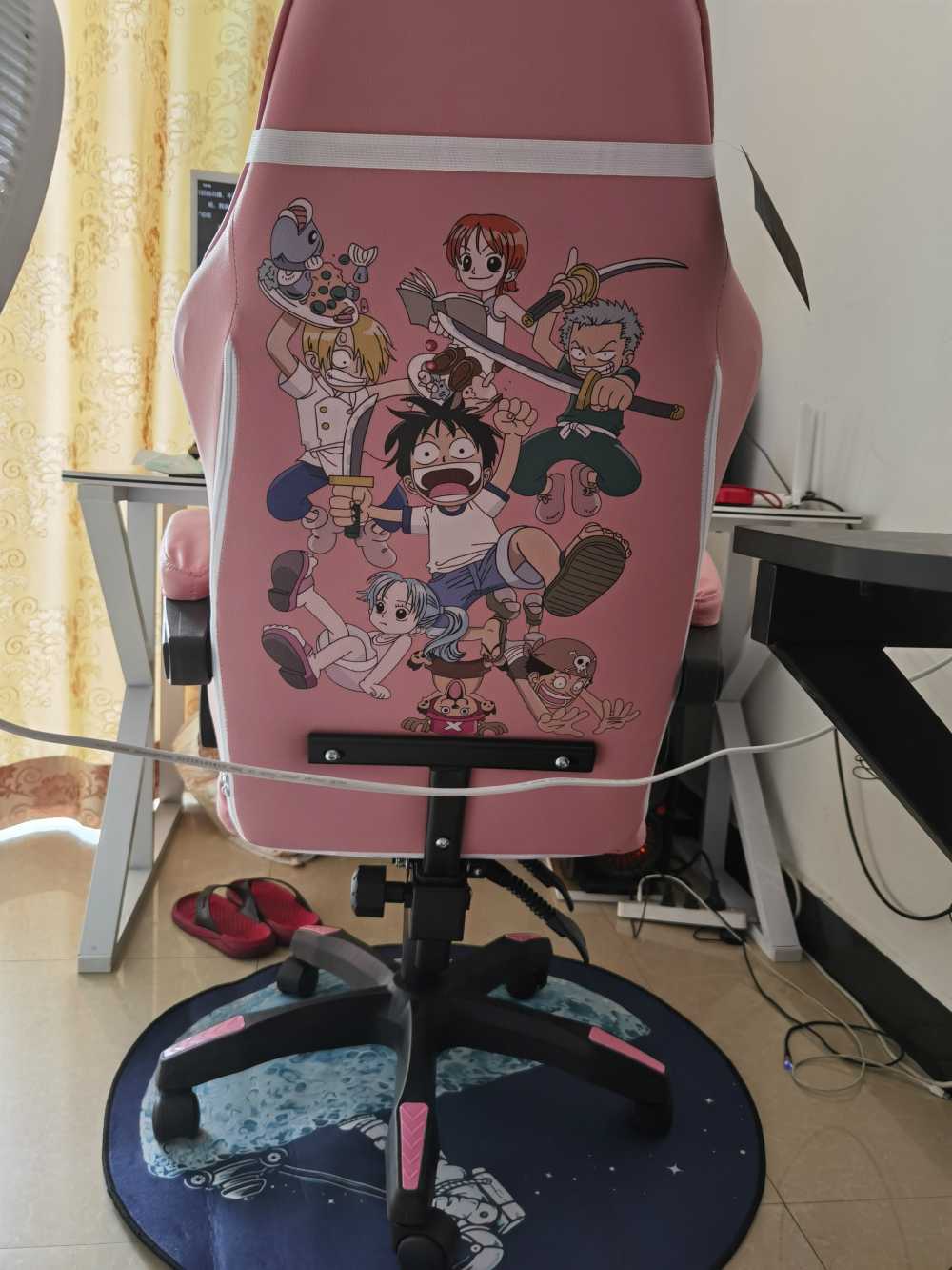 Customer's chair, attachment 3 by ChefInTheMaking