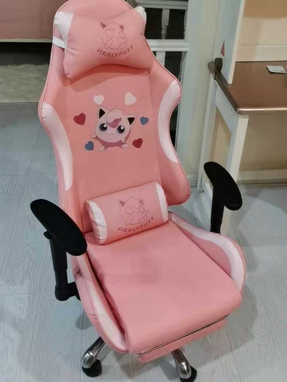 Customer's chair, attachment 1 by BirdWhisperer23