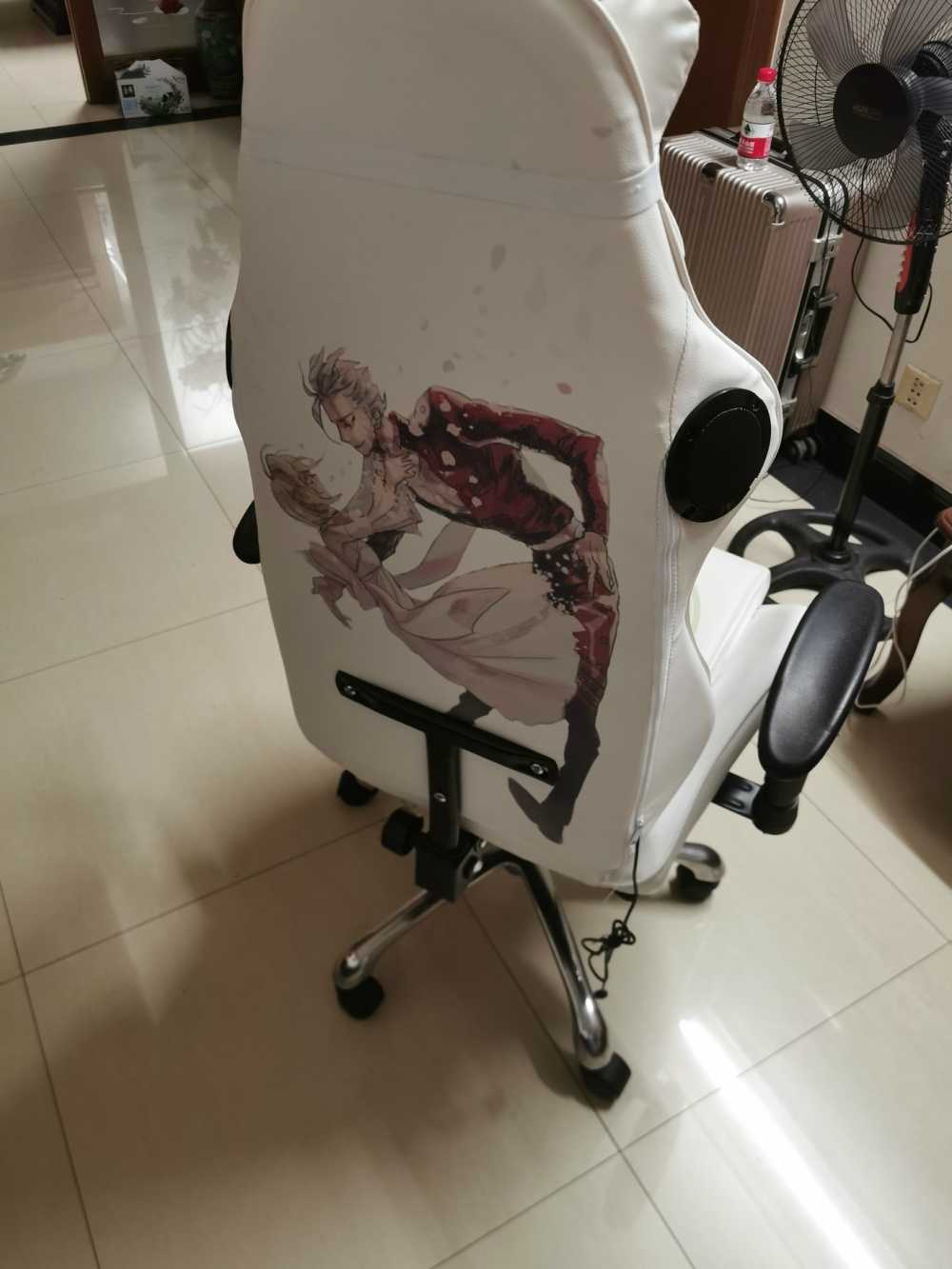 Customer's chair, attachment 2 by Cinephile101