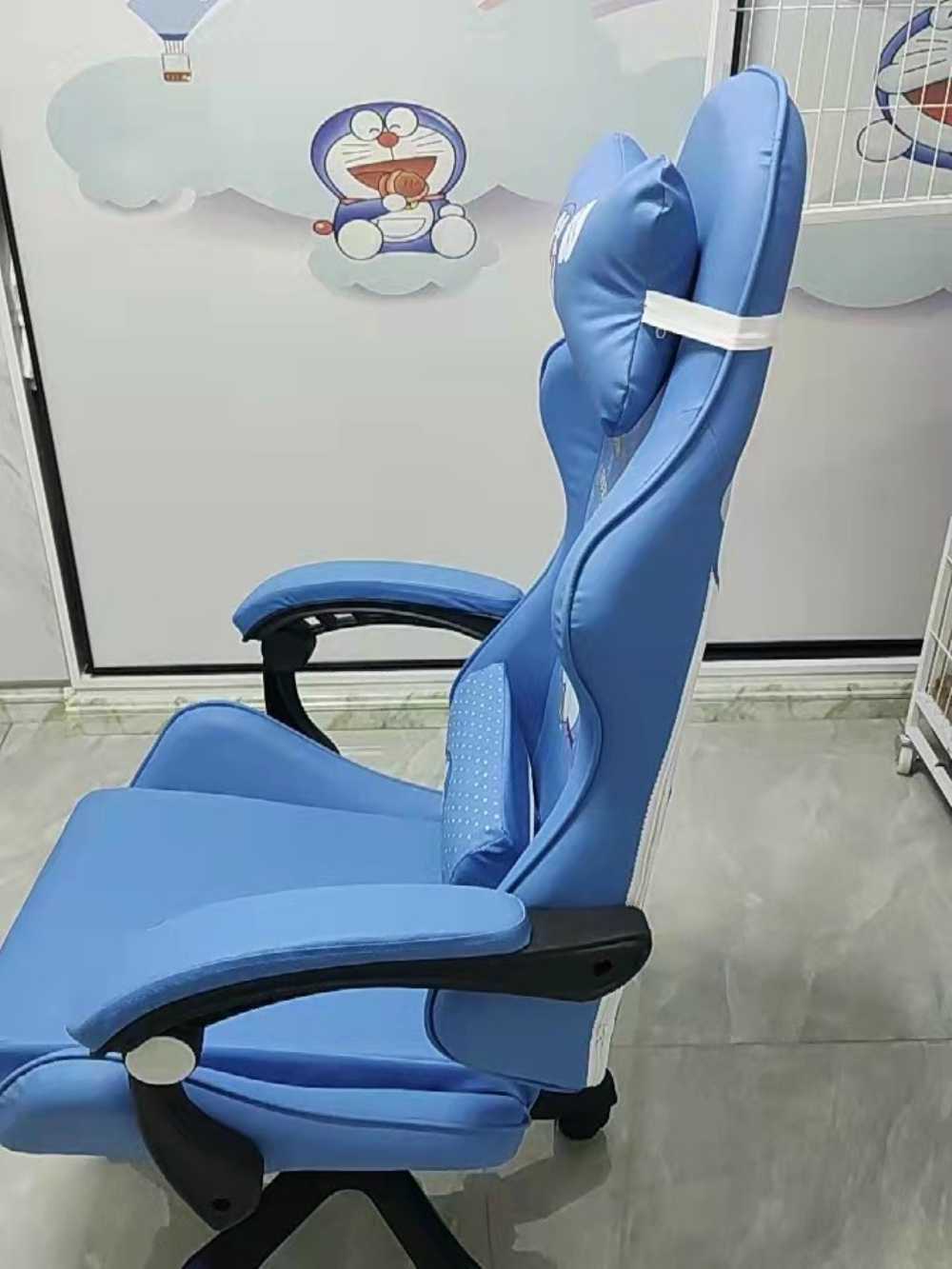 Customer's chair, attachment 3 by DanceFloorDivine