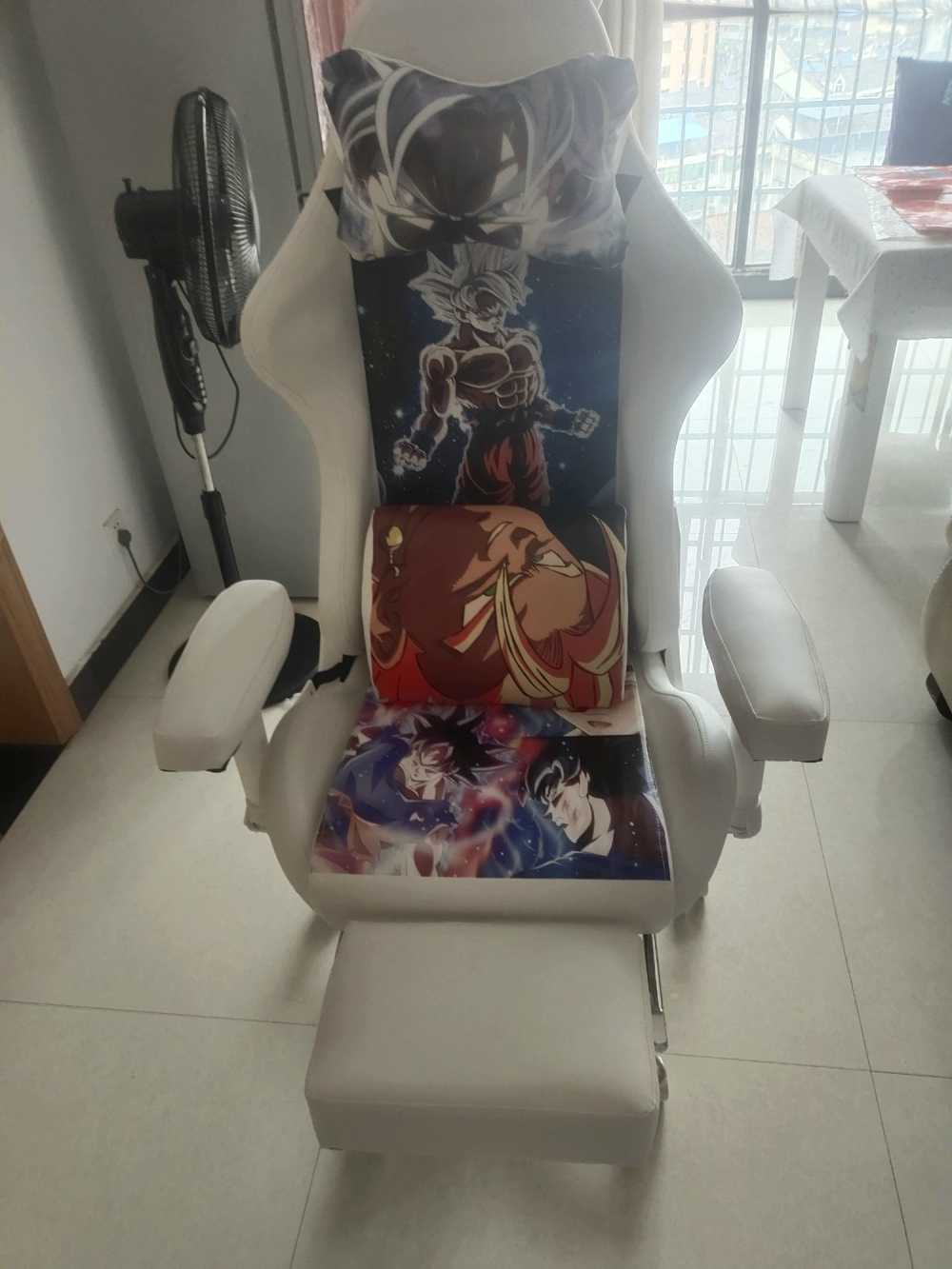 Customer's chair, attachment 1 by FoodieFiesta