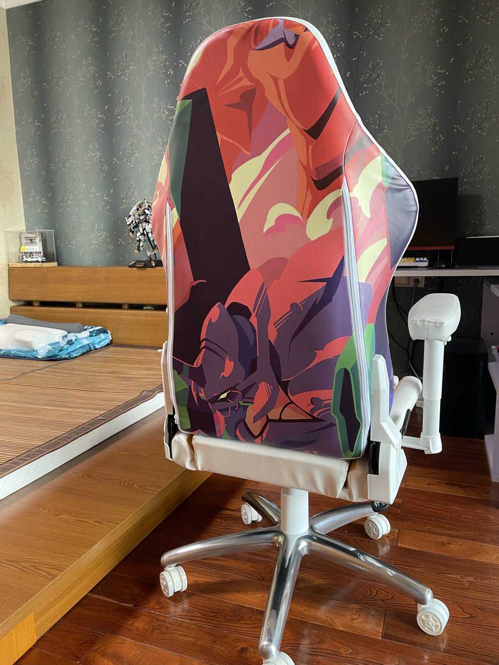 Customer's chair, attachment 3 by SkateboardChamp
