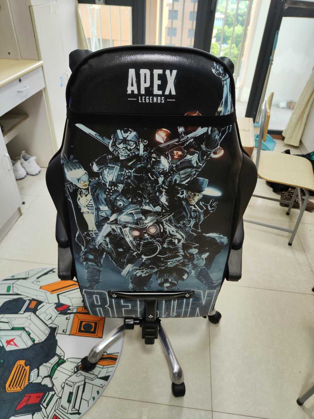 Customer's chair, attachment 2 by NebulaHunter21