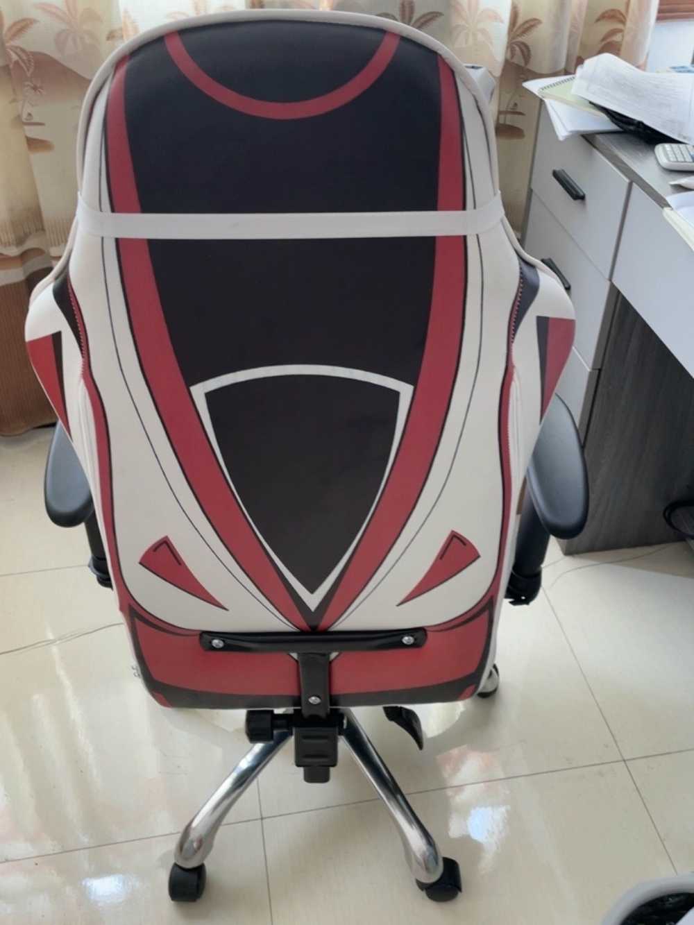 Customer's chair, attachment 3 by Bryant
