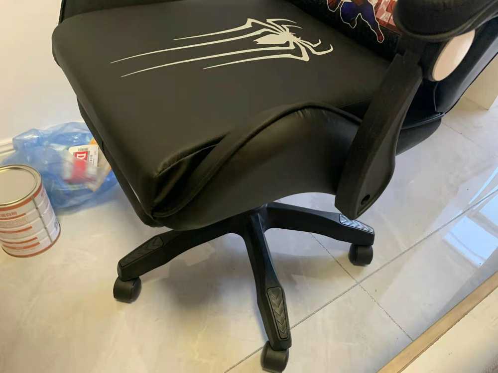 Customer's chair, attachment 4 by BirdWatchMaster