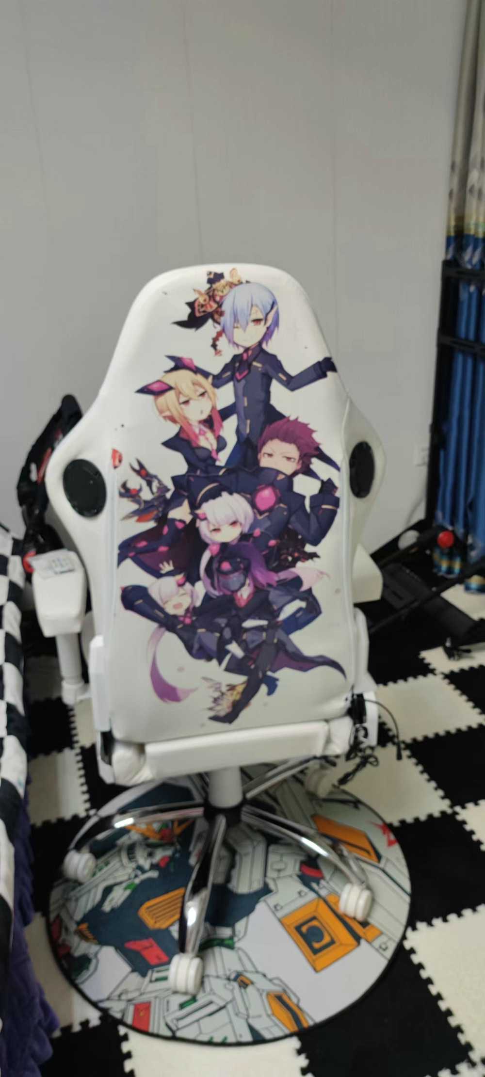 Customer's chair, attachment 3 by HoroscopeLover