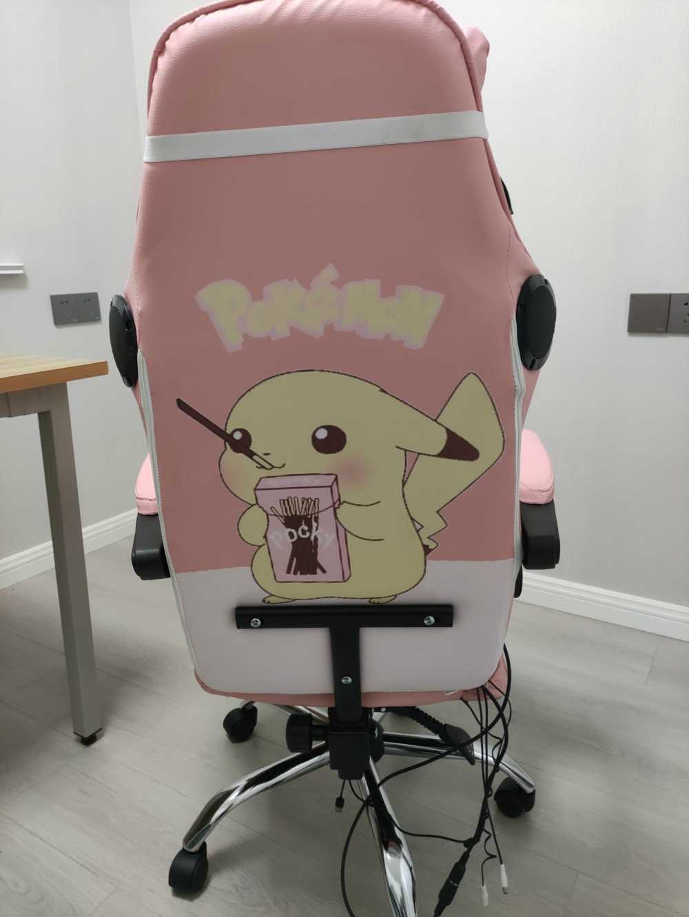 Customer's chair, attachment 2 by WaveRider7